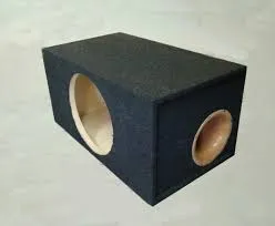 Ящик под сабвуфер 12" стандарт с трубой искра зеленая на черном - фото